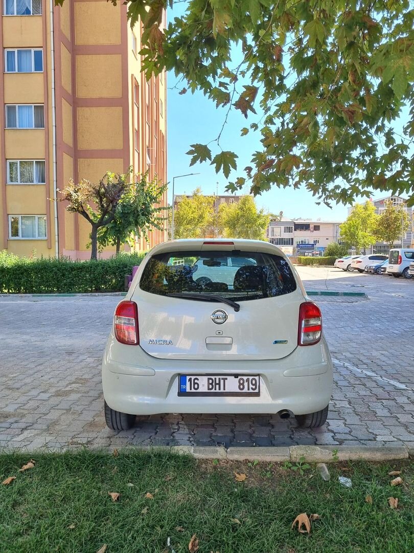 Sahibinden Nissan Micra 1.2 Platinum 2012 Model 165.000 km Beyaz 4