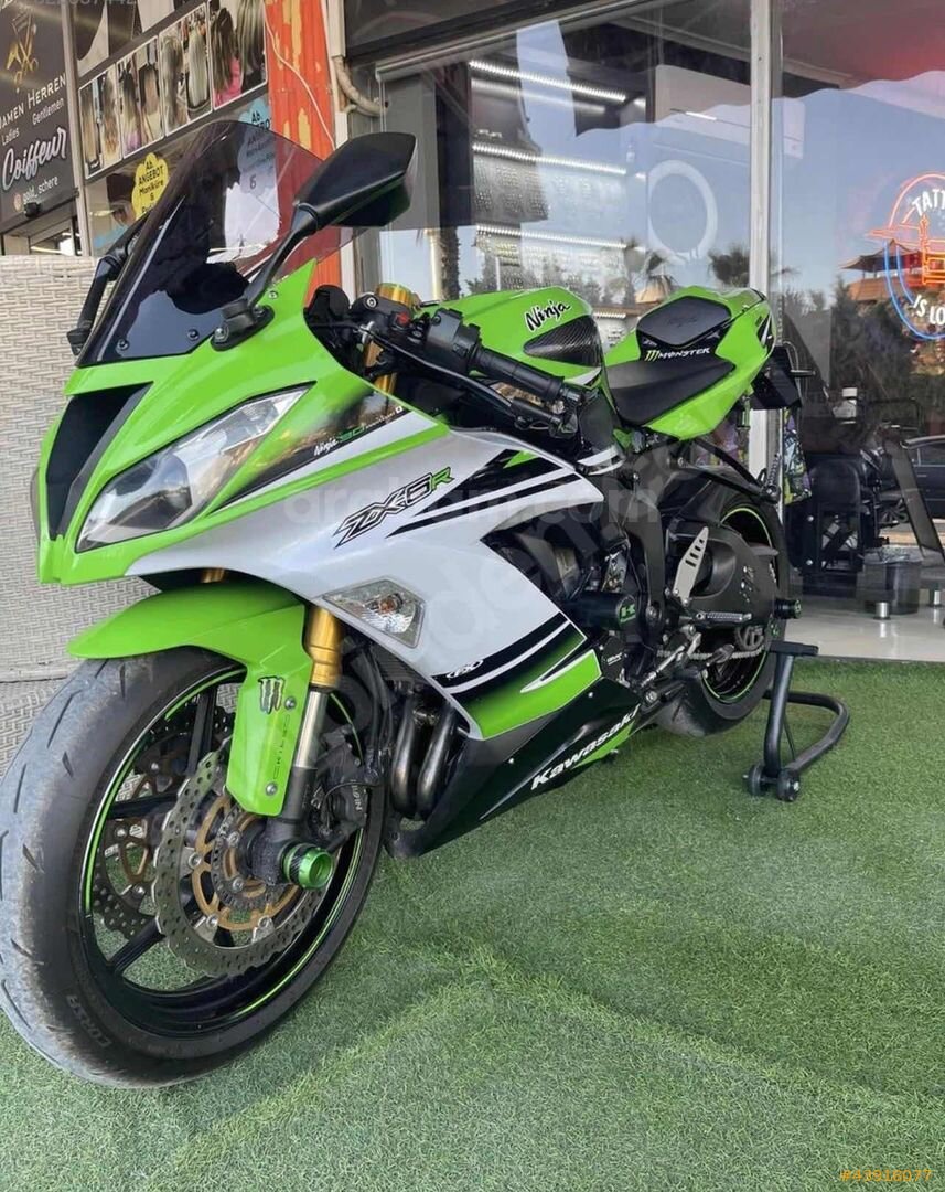 Galeriden Kawasaki Ninja ZX 6R 2015 Model Antalya 49.000 km Yeşil