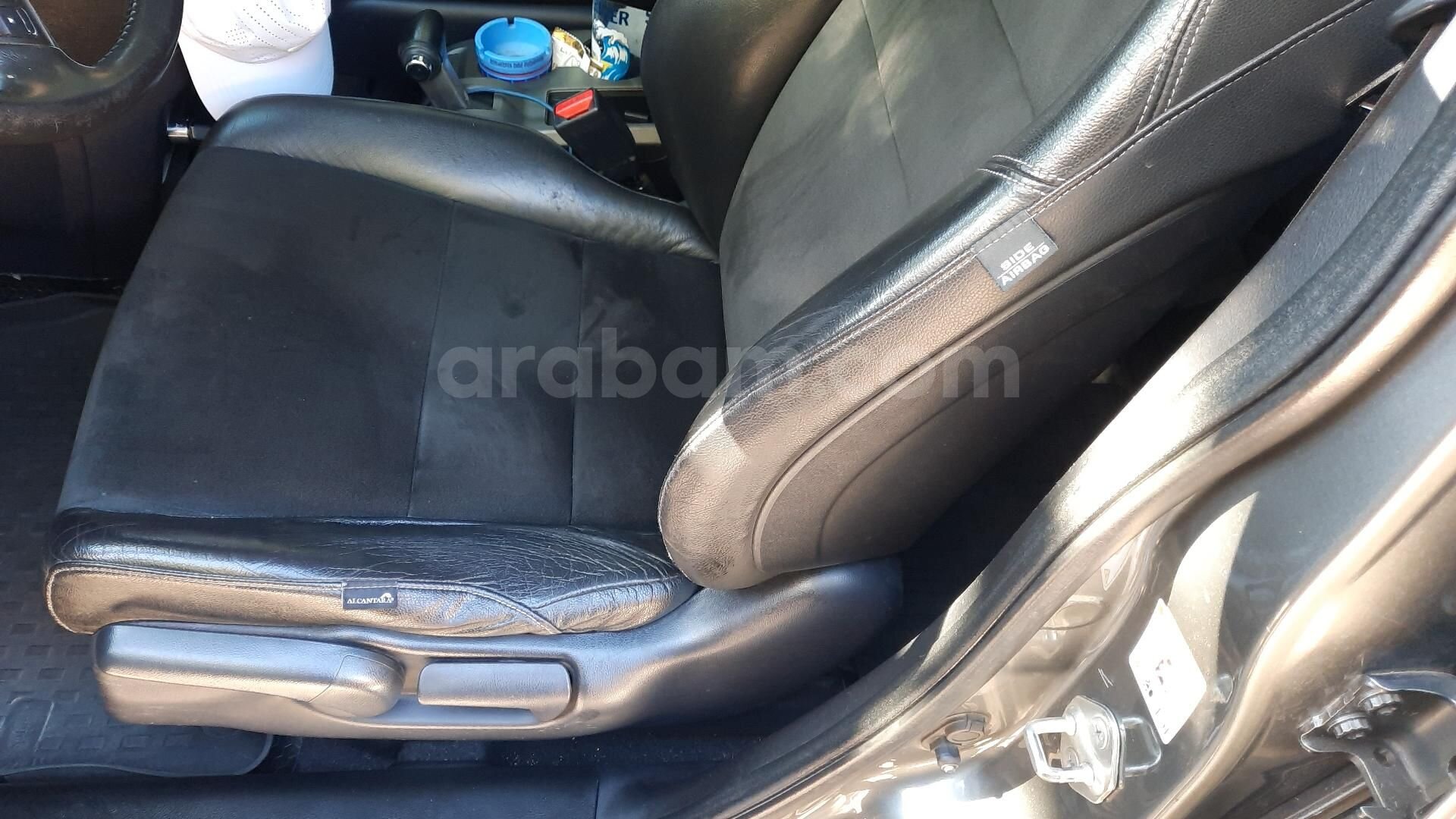 Sahibinden Honda CR-V 2.0i Elegance Lifestyle 2012 Model İstanbul 2