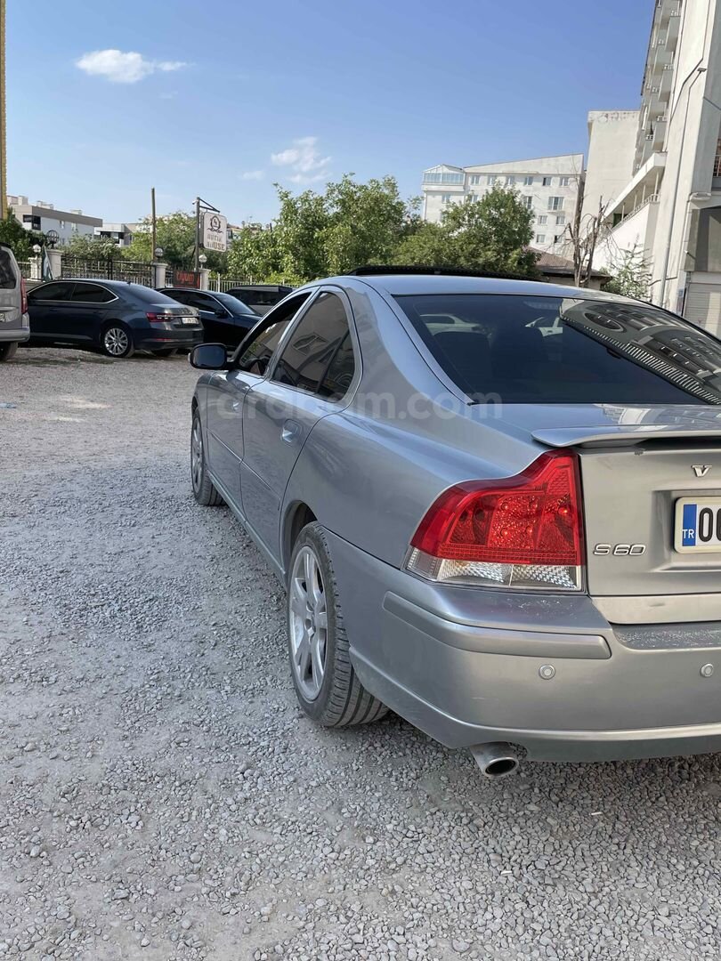 VOLVO S60 2,0 T 2010 MODEL SPORTS TEMİZ AİLE ARABASI 2