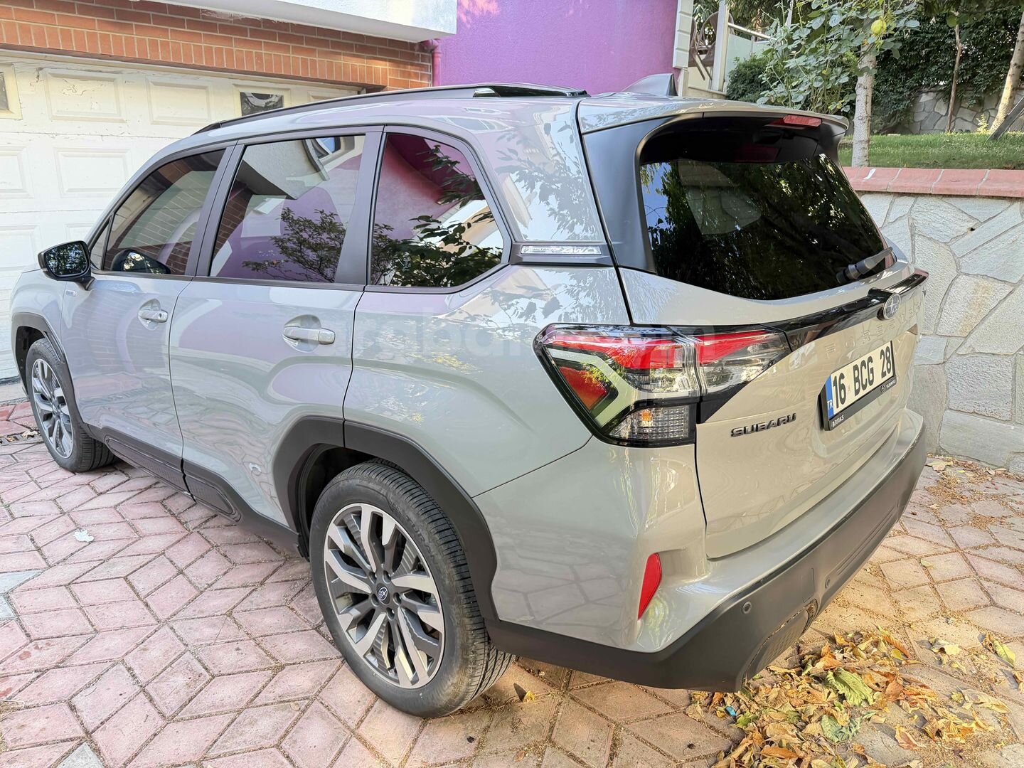 Sahibinden Subaru Forester 2.0i e-boxer Style 2025 Model 1