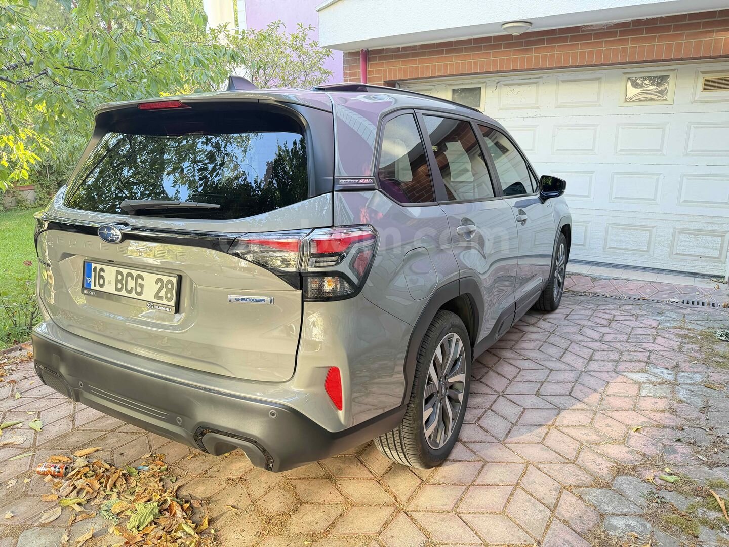 Sahibinden Subaru Forester 2.0i e-boxer Style 2025 Model 2