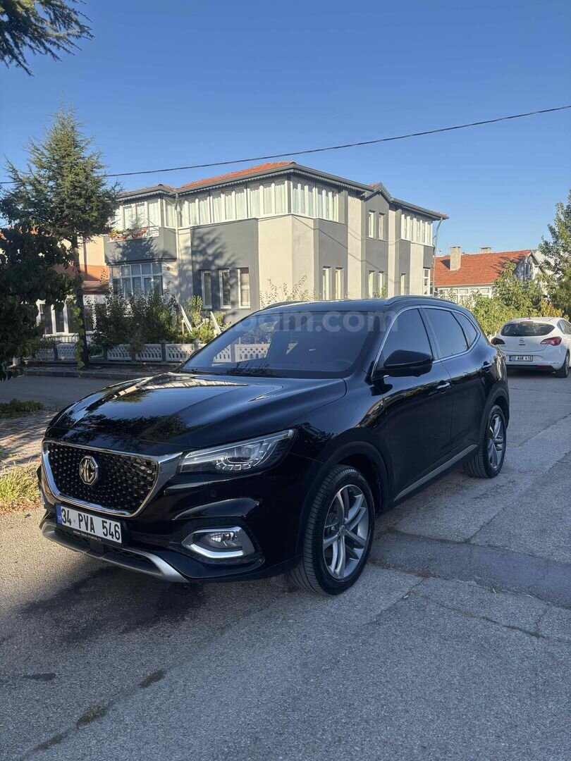 Sahibinden MG HS 1.5 T-GDI Luxury 2022 Model 3