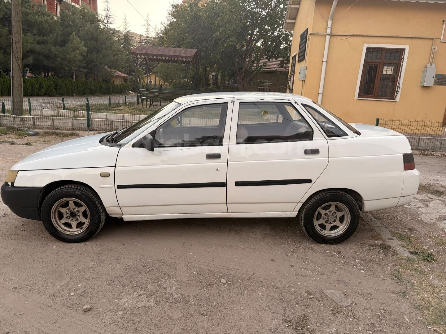 Sahibinden Lada Vega 1.5 2000 Model 5