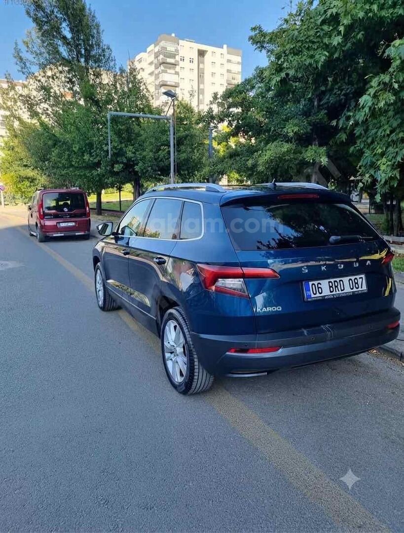 HATASIZ-BOYASIZ // iLK ELDEN //Y.SERVİS BAKIMLI-KUSURSUZ 135.000 KM. KAROQ 7