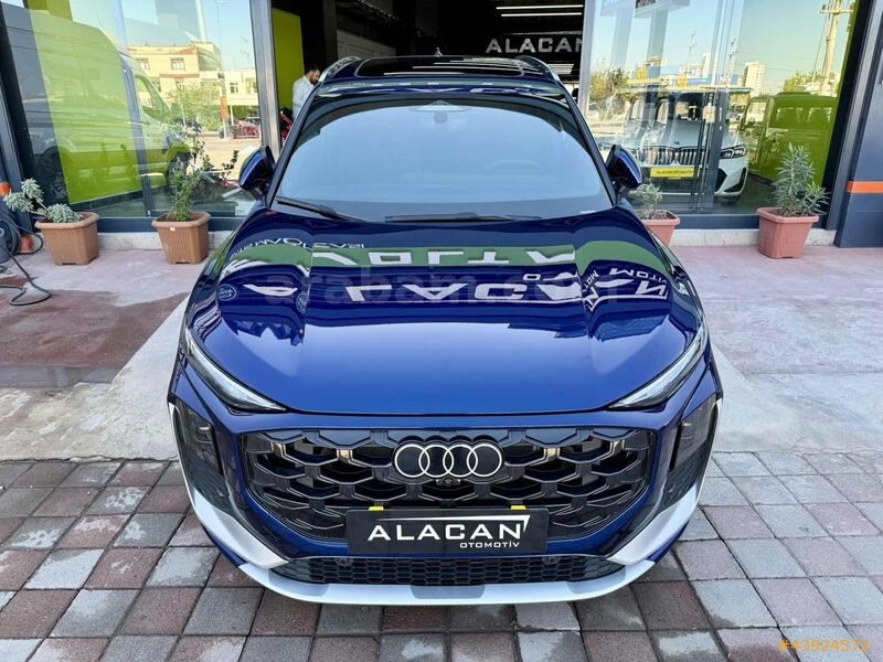 ALACAN OTOMOTİVDEN 2025 AUDI Q3 İÇ-DIŞ SLINE HATASIZ 19" JANT 4