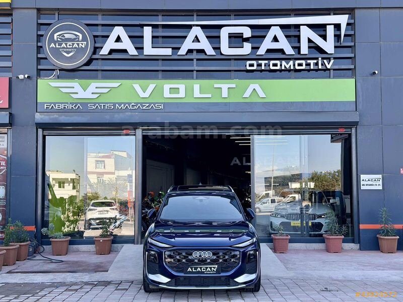 ALACAN OTOMOTİVDEN 2025 AUDI Q3 İÇ-DIŞ SLINE HATASIZ 19" JANT