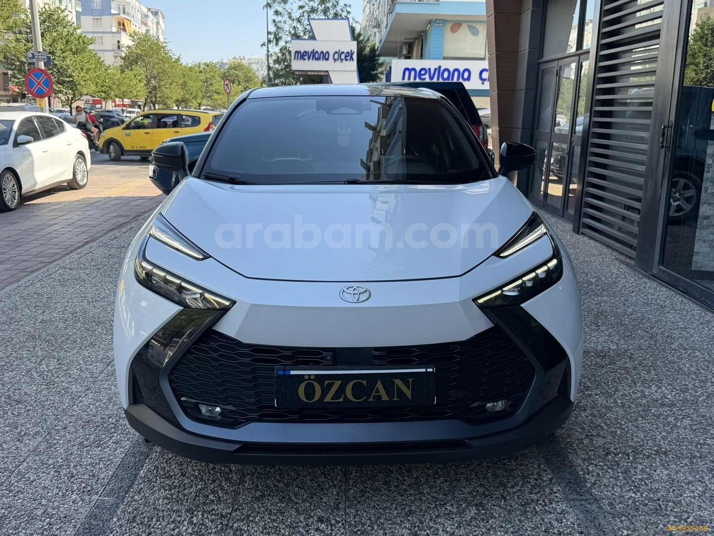 ÖZCAN''dan 2023 Model Toyota C-HR Passion X-Sport ''83.000''KM 3