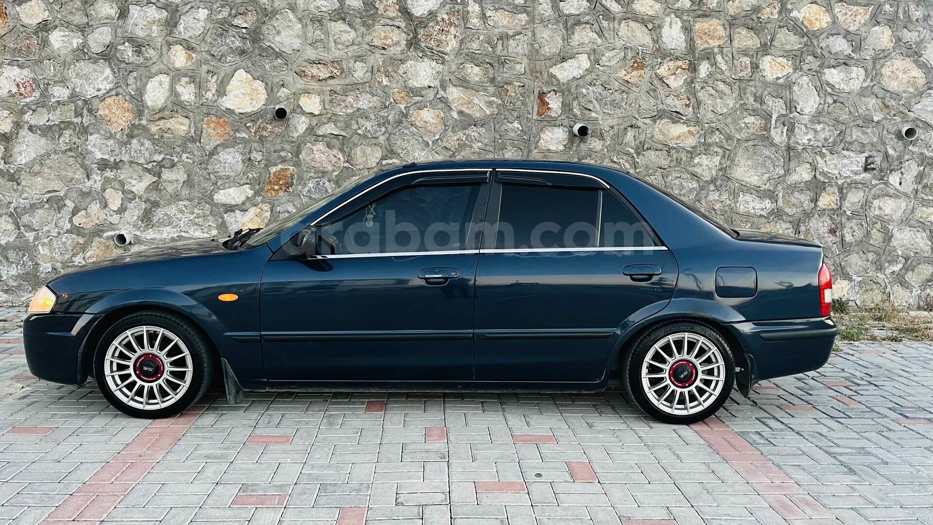 Sahibinden Mazda 323 1.5 i 1999 Model 3