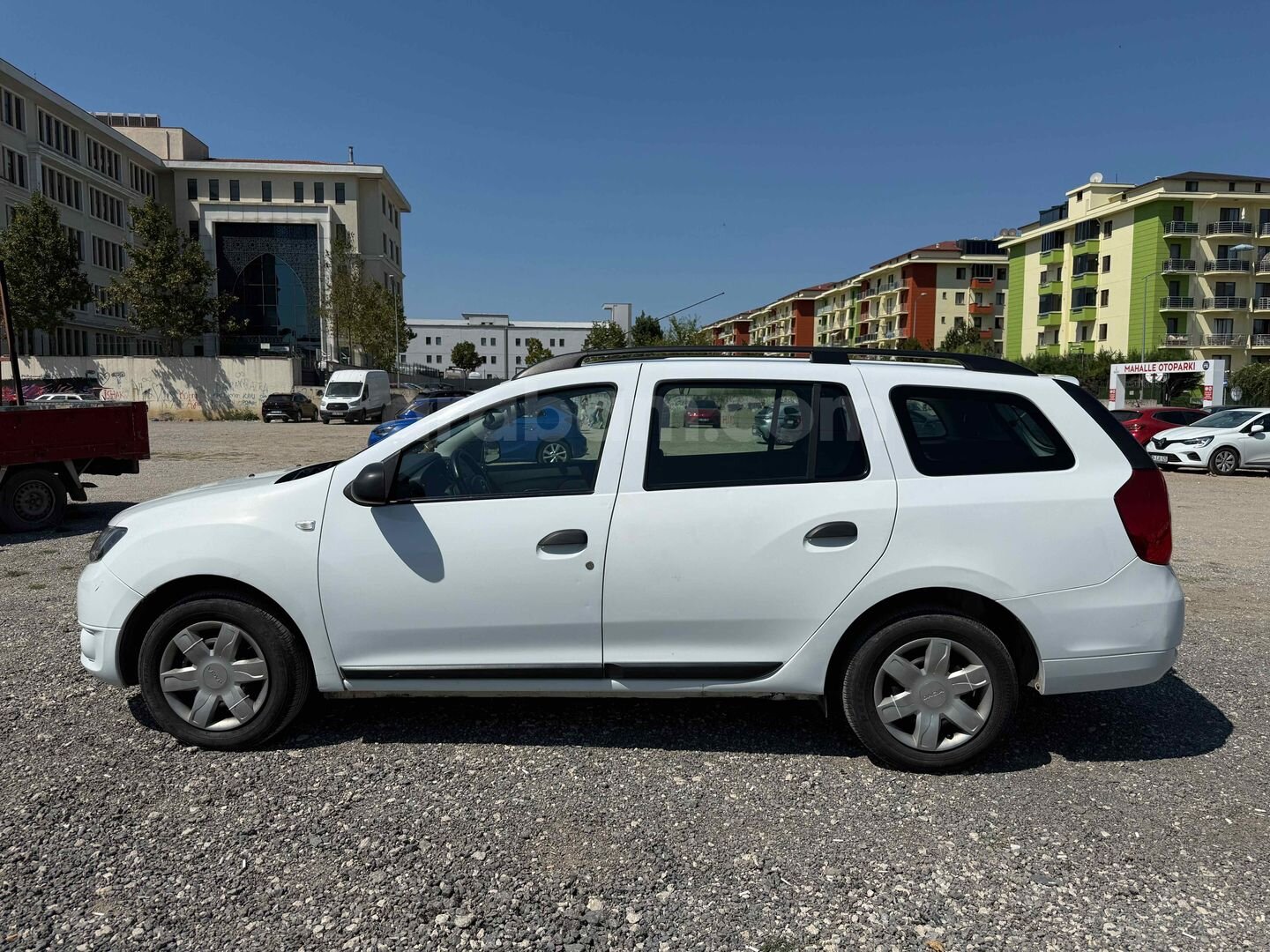 Sahibinden Dacia Logan 1.5 dCi MCV Ambiance 2016 Model İstanbul 142.000 km Beyaz 4