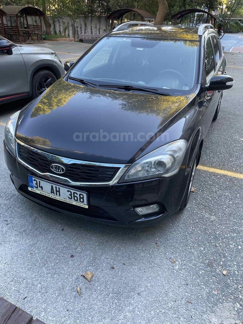 Sahibinden Sunrooflu Kia Ceed 1.6 CRDi Concept SW 2011 Model 6