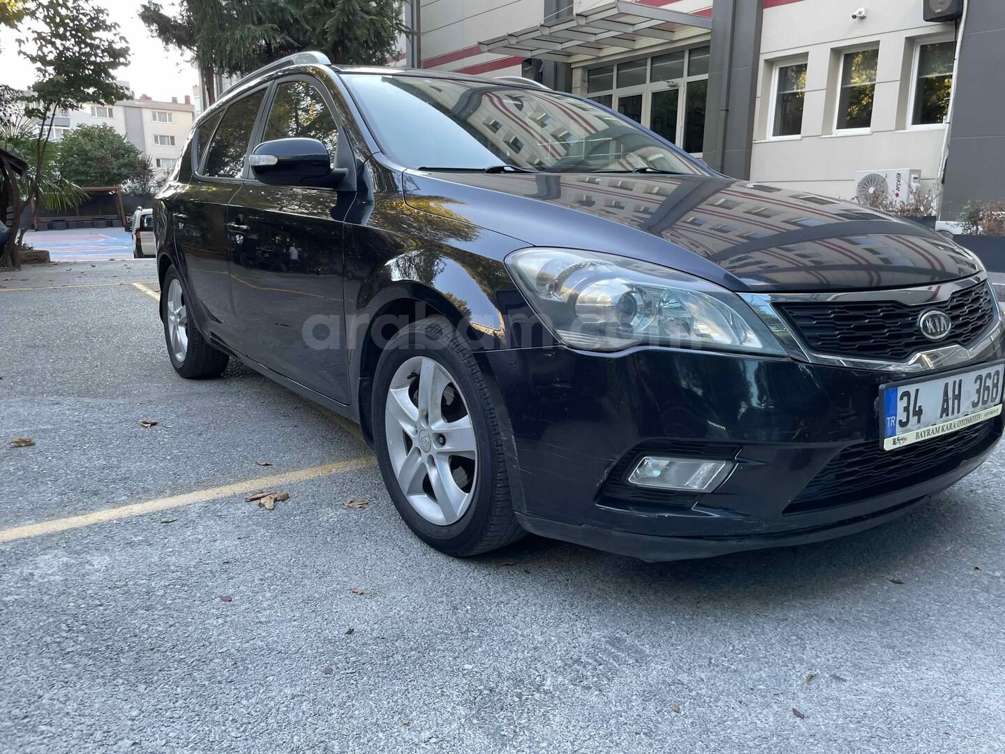 Sahibinden Sunrooflu Kia Ceed 1.6 CRDi Concept SW 2011 Model 2