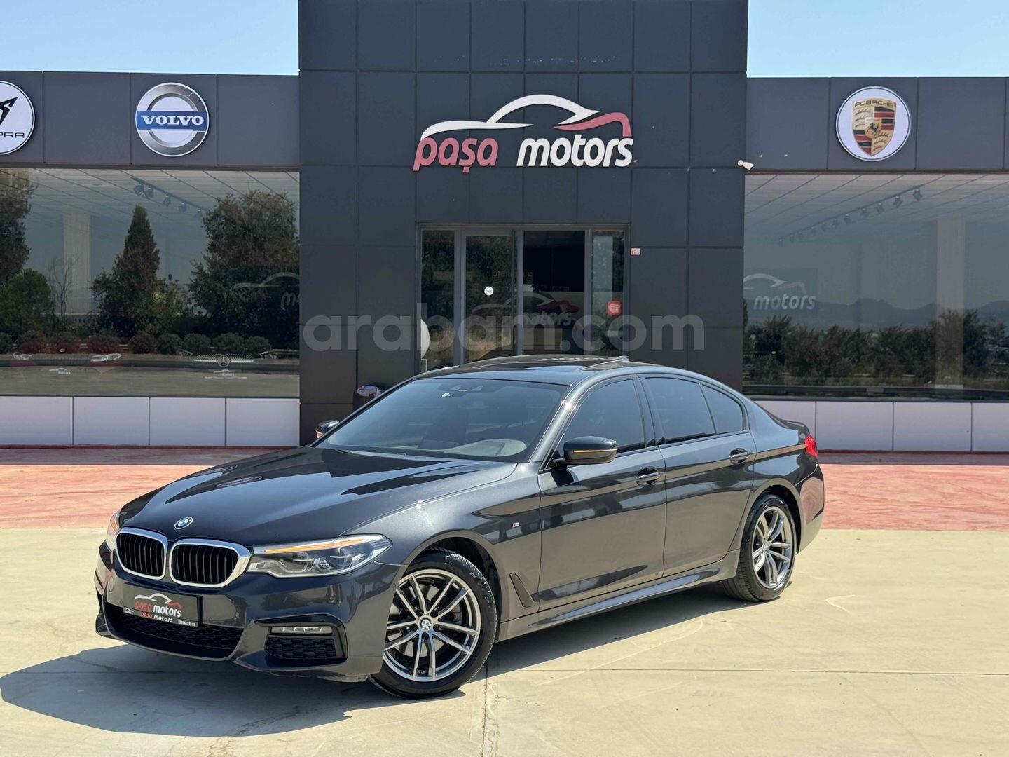 Galeriden BMW 5 Serisi 520i M Sport 2019 Model Manisa 170.000 km Gri (Gümüş) 4