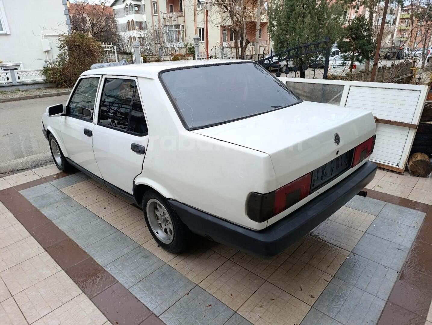 Galeriden Tofaş Şahin S 1996 Model Isparta 99.000 km Beyaz 4