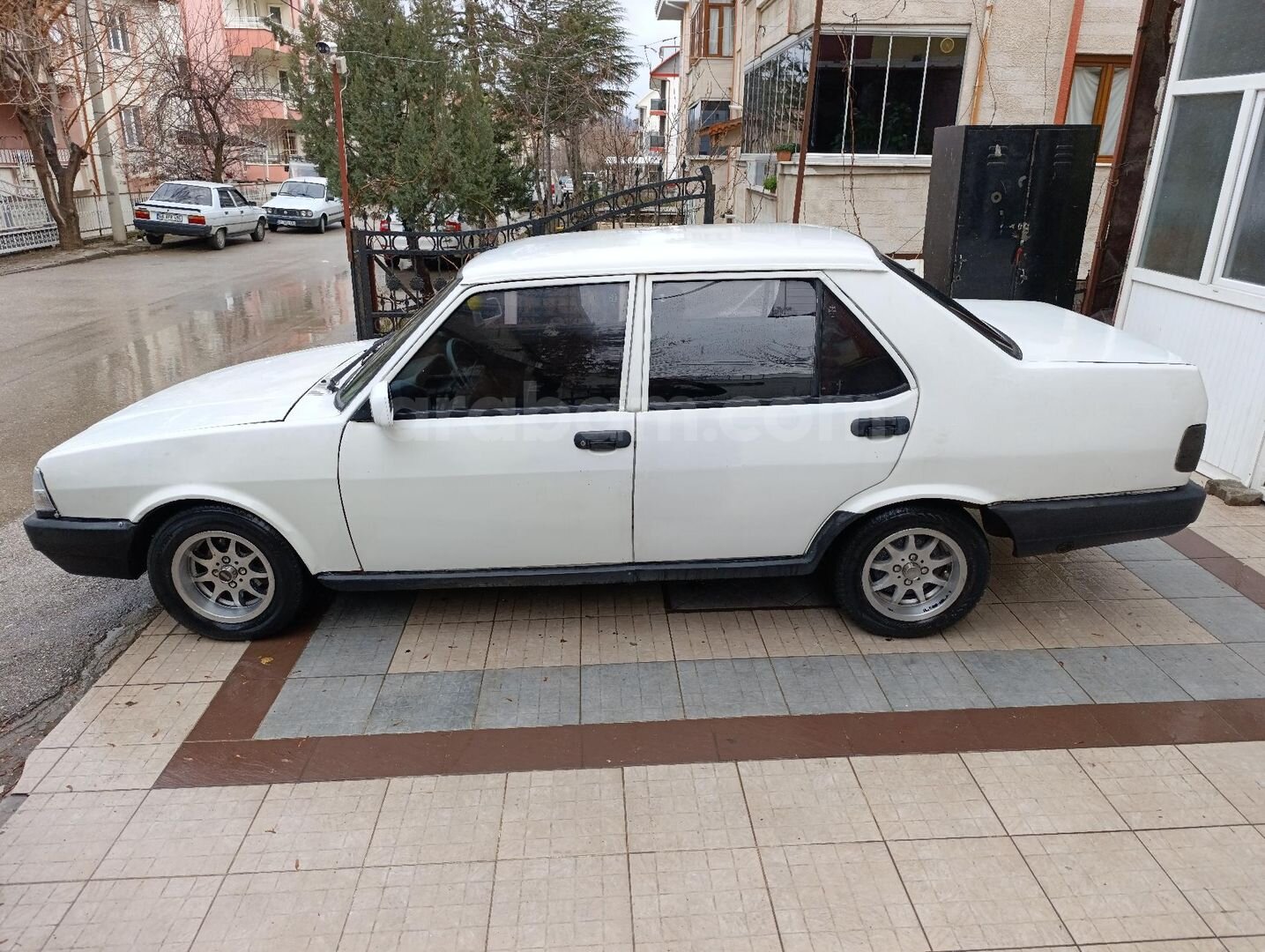 Galeriden Tofaş Şahin S 1996 Model Isparta 99.000 km Beyaz 3