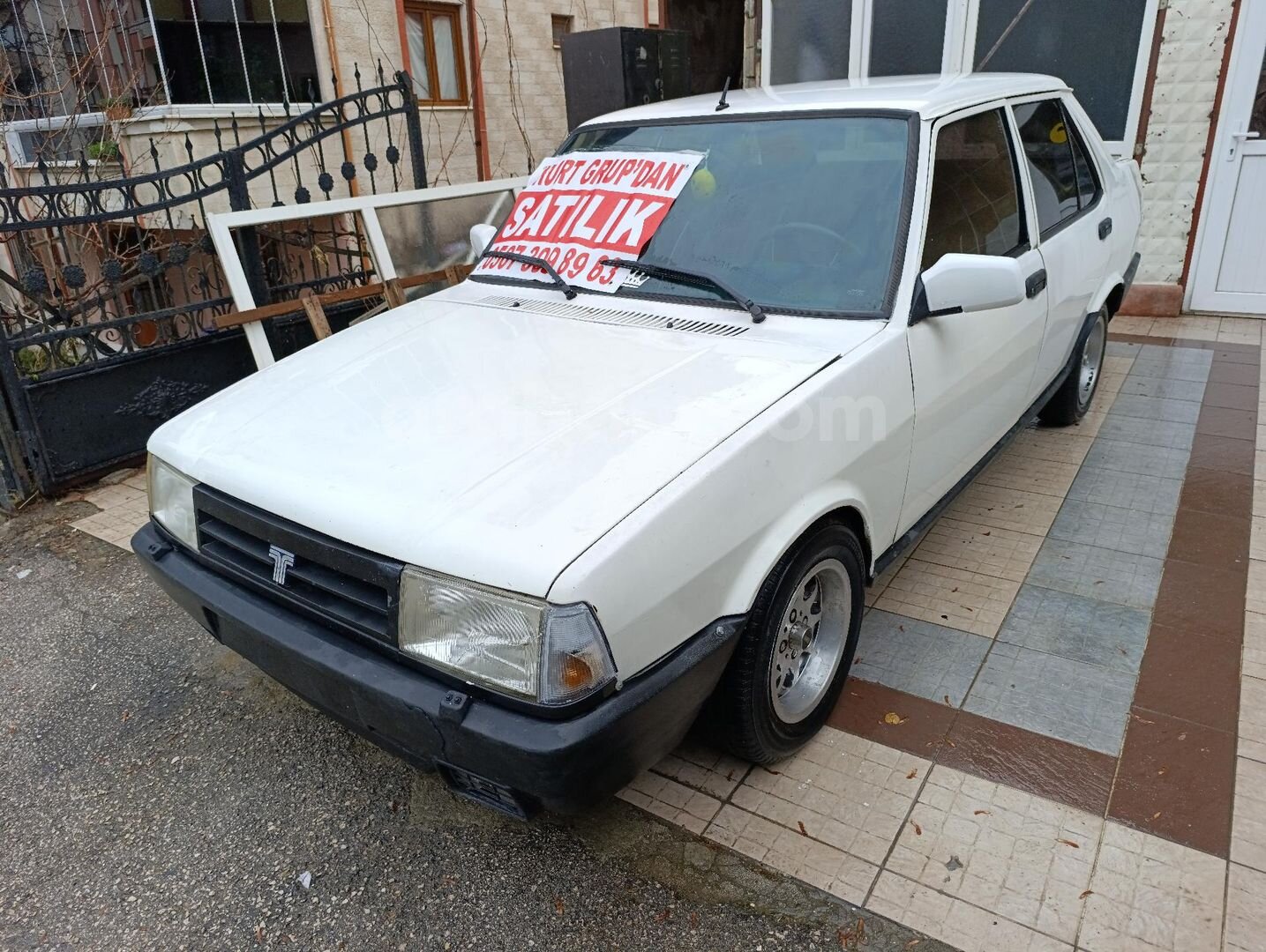Galeriden Tofaş Şahin S 1996 Model Isparta 99.000 km Beyaz 2