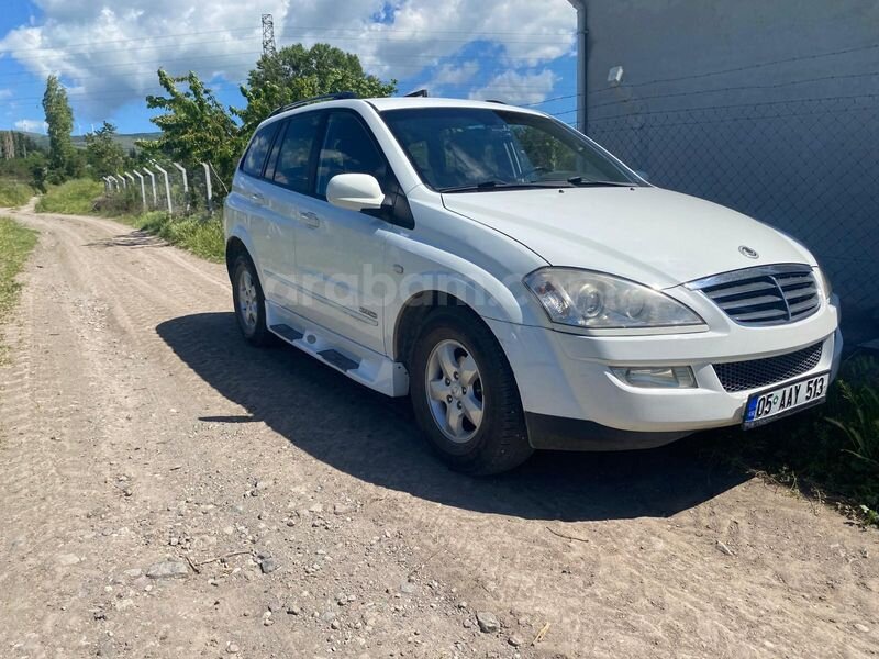 Sahibinden KGM SsangYong Kyron 2.0 XDI Premium 2009 Model Eskişehir 172.000 km Beyaz 1