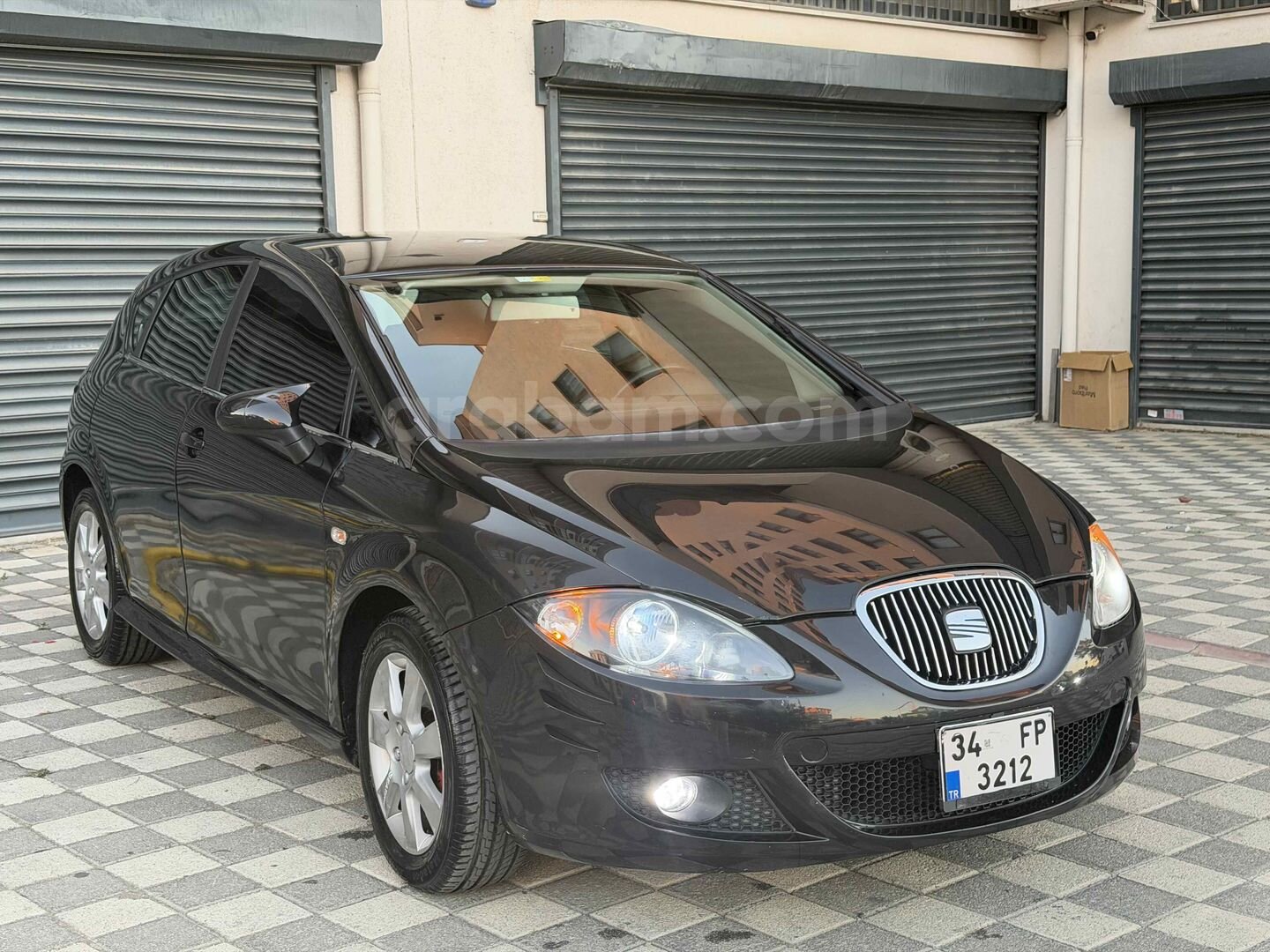 Galeriden Seat Leon 1.4 TSI Stylance 2009 Model İstanbul 230.000 km Siyah 2