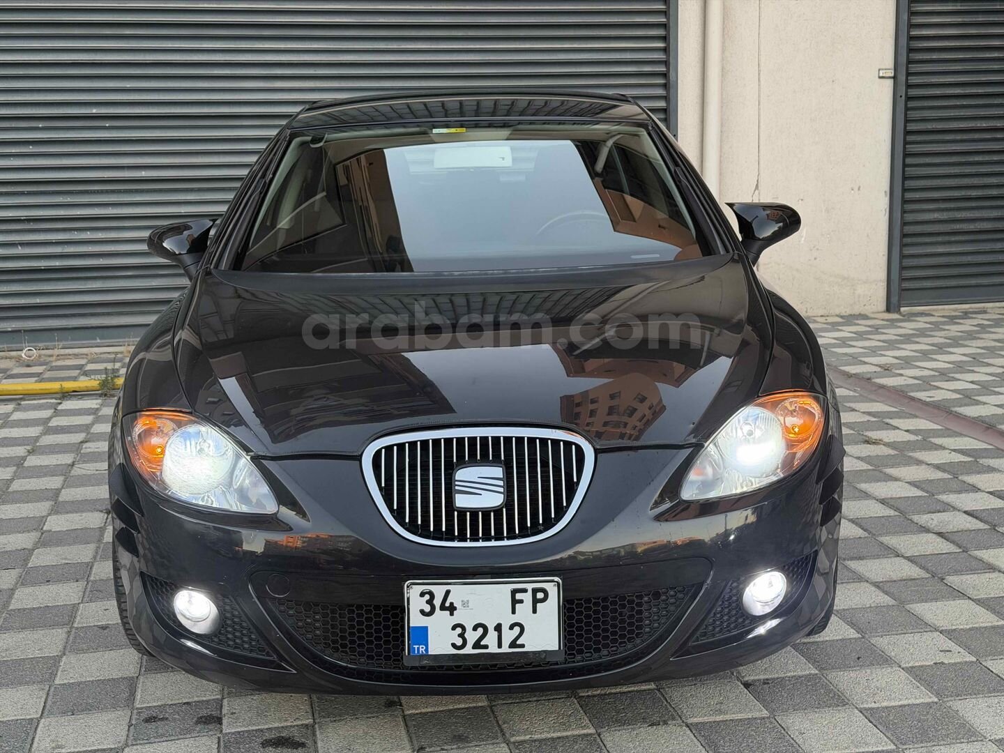 Galeriden Seat Leon 1.4 TSI Stylance 2009 Model İstanbul 230.000 km Siyah 3
