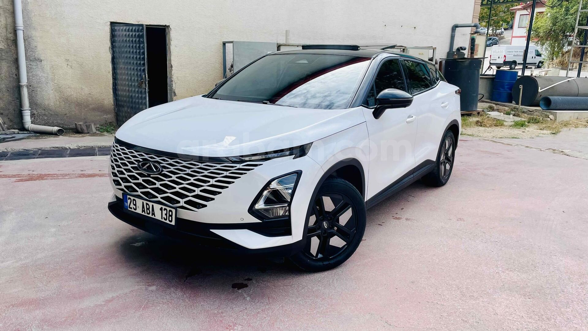 Sahibinden Chery Omoda 5 Pro 1.6 T-GDI Intelligent 2024 Model 28.000 km Beyaz 4