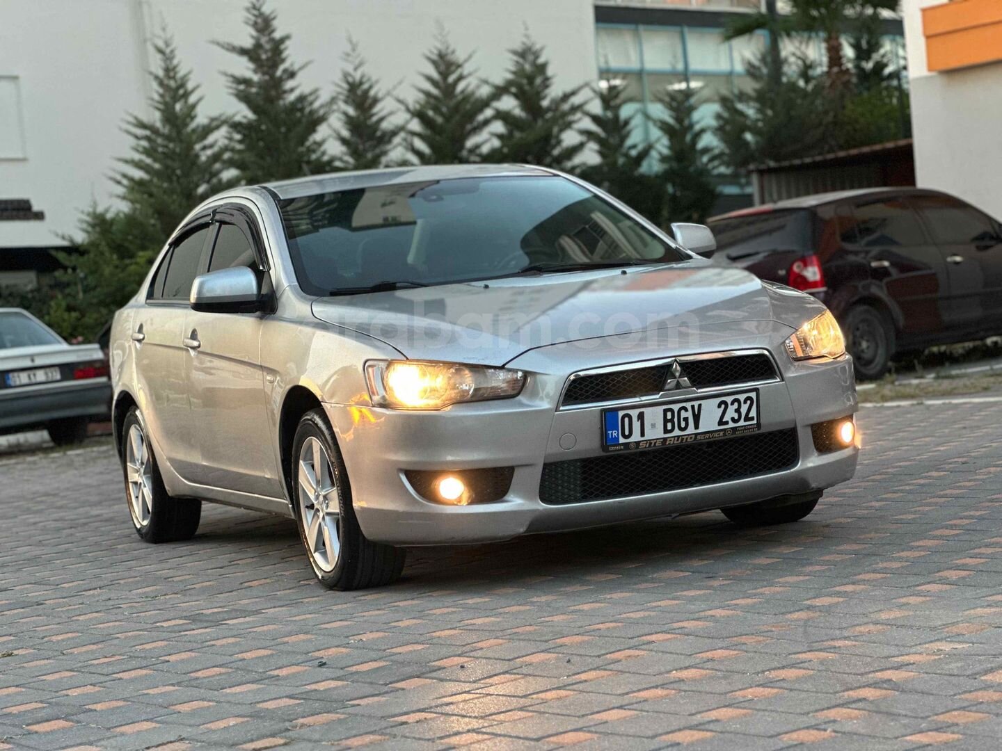 Sahibinden Mitsubishi Lancer 1.5 Inform 2010 Model 1