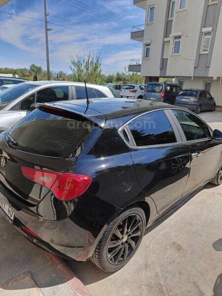 Sahibinden Alfa Romeo Giulietta 1.6 JTD Distinctive 2014 Model 4