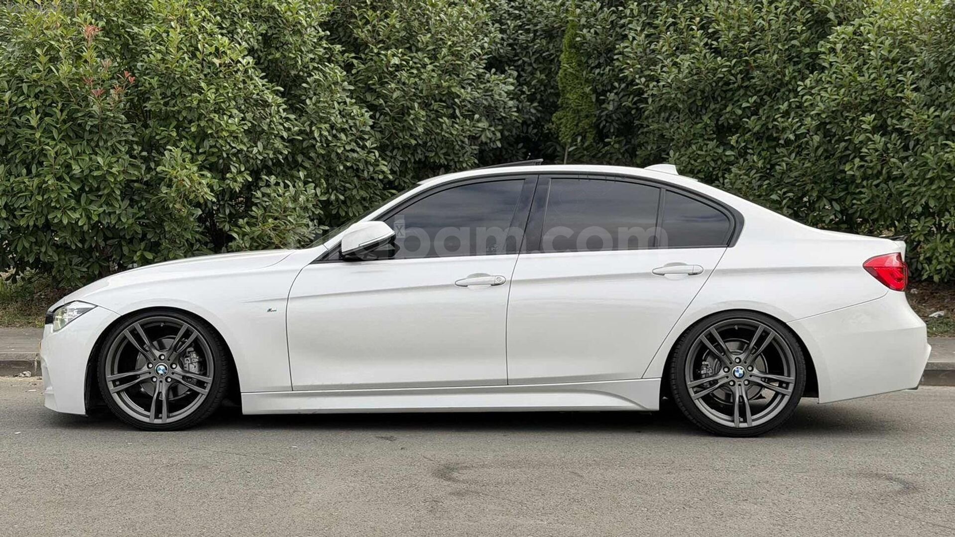 Galeriden BMW 3 Serisi 320i ED 40th Year Edition 2016 Model Trabzon 115.000 km Beyaz 7