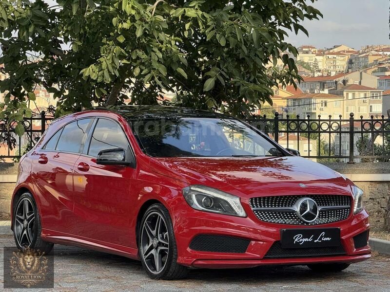 Galeriden Mercedes - Benz A 180 CDI BlueEfficiency AMG 2015 Model İstanbul 194.000 km Kırmızı