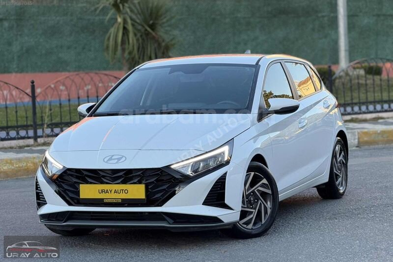 Galeriden Hyundai i20 1.0 T-GDI Style 2026 Model İstanbul 19.000 km Beyaz