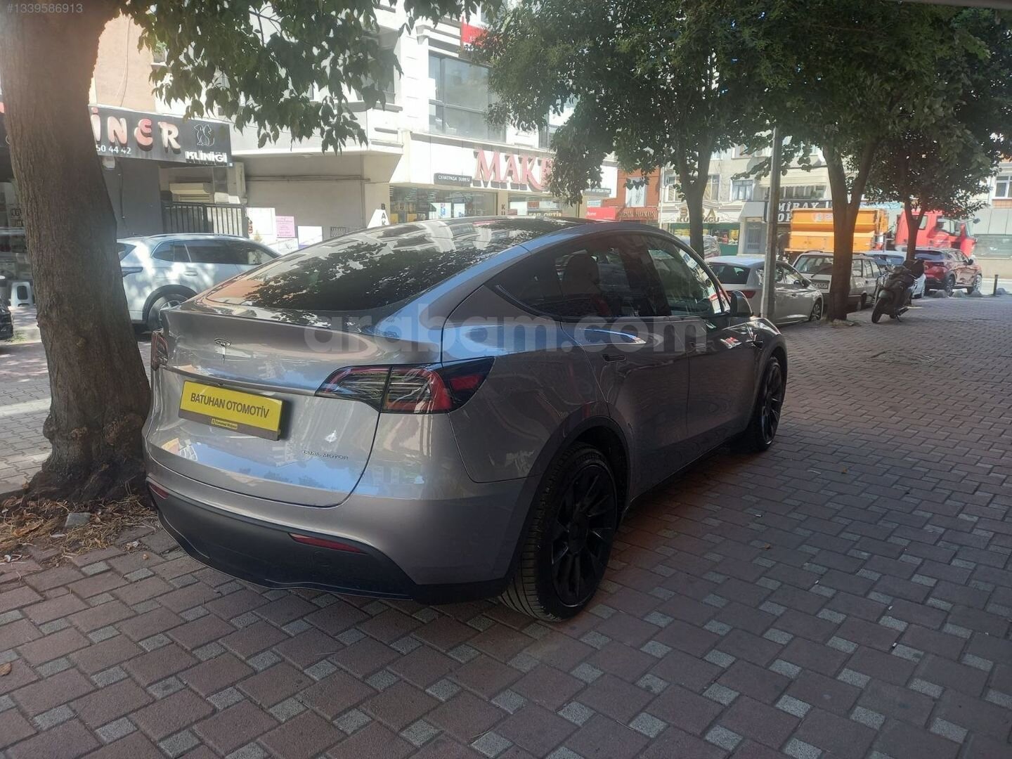 Galeriden Tesla Model Y Long Range AWD 2023 Model İstanbul 31.500 km Gri 4