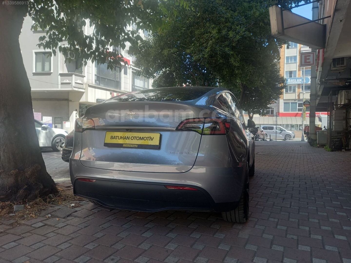 Galeriden Tesla Model Y Long Range AWD 2023 Model İstanbul 31.500 km Gri 3