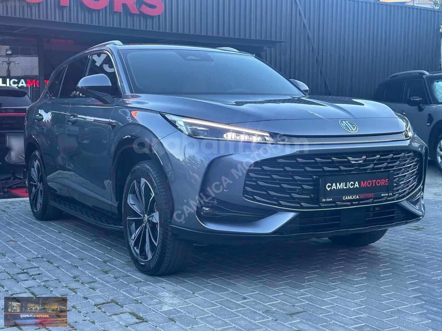 Galeriden MG HS 1.5 T-GDI Luxury 2024 Model İstanbul 13.000 km Gri 3