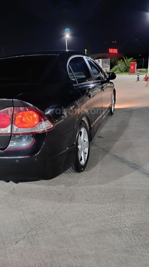 Sahibinden Honda Civic 1.6i VTEC Elegance 2009 Model 4