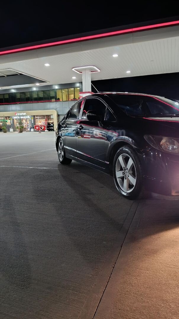 Sahibinden Honda Civic 1.6i VTEC Elegance 2009 Model 2