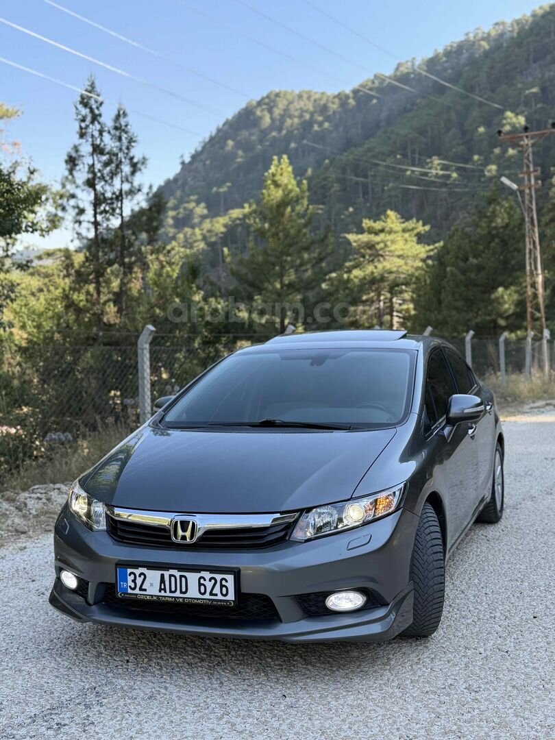 Galeriden Honda Civic 1.6i VTEC Eco Elegance 2012 Model Isparta 158.000 km Gri (metalik) 6