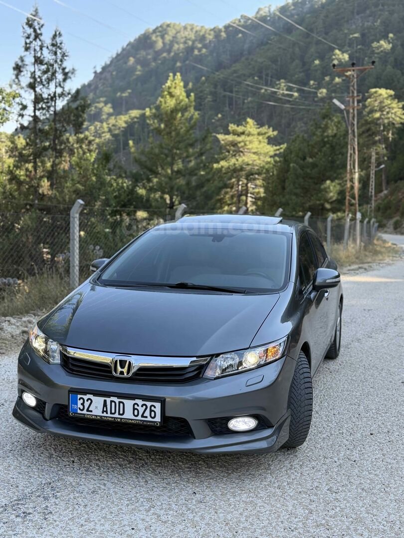 Galeriden Honda Civic 1.6i VTEC Eco Elegance 2012 Model Isparta 158.000 km Gri (metalik) 7
