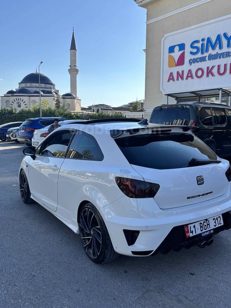 Sahibinden Seat Ibiza 1.4 TSI Sport Coupe Bocanegra 2011 Model 3