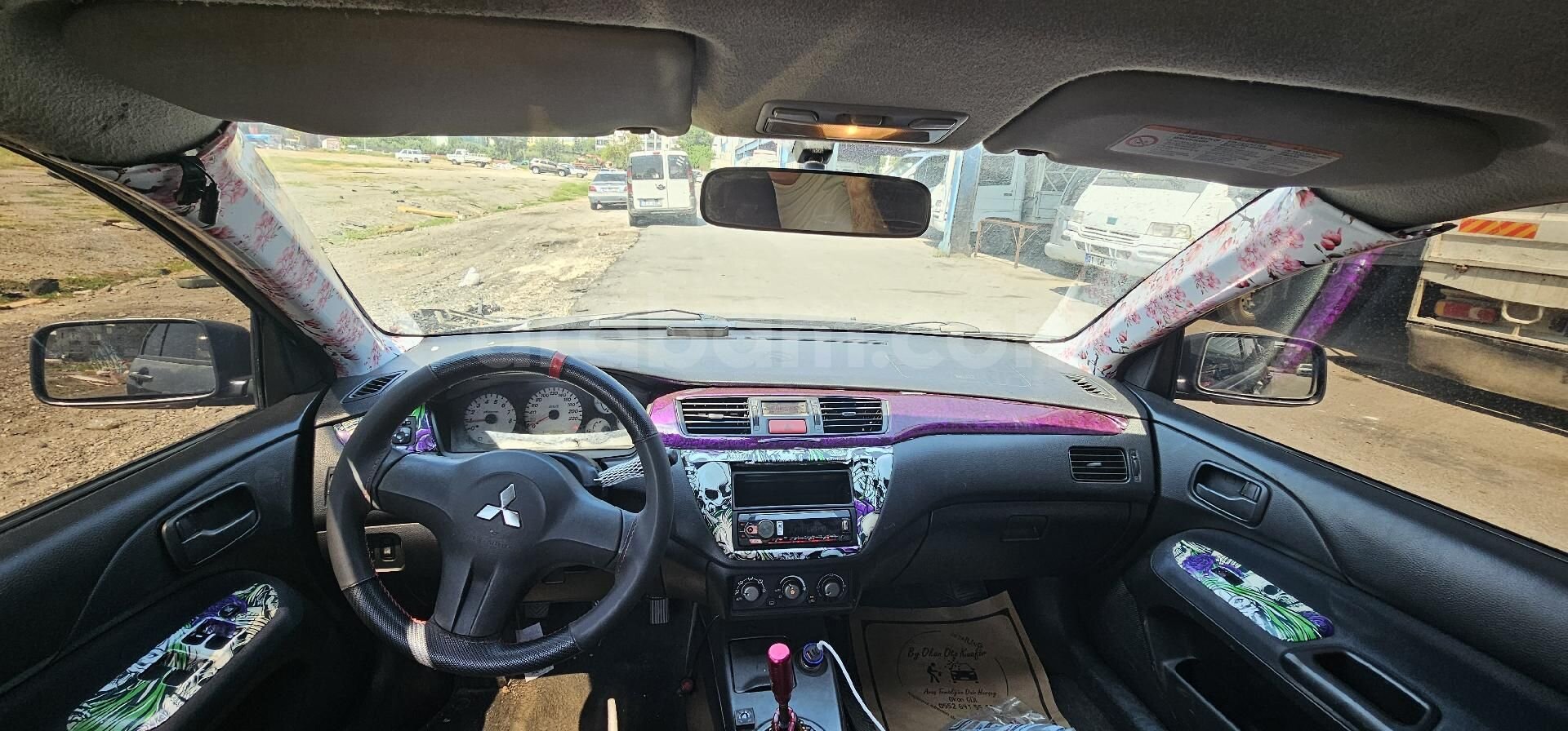 Sahibinden Boyasız Değişensiz Mitsubishi 6