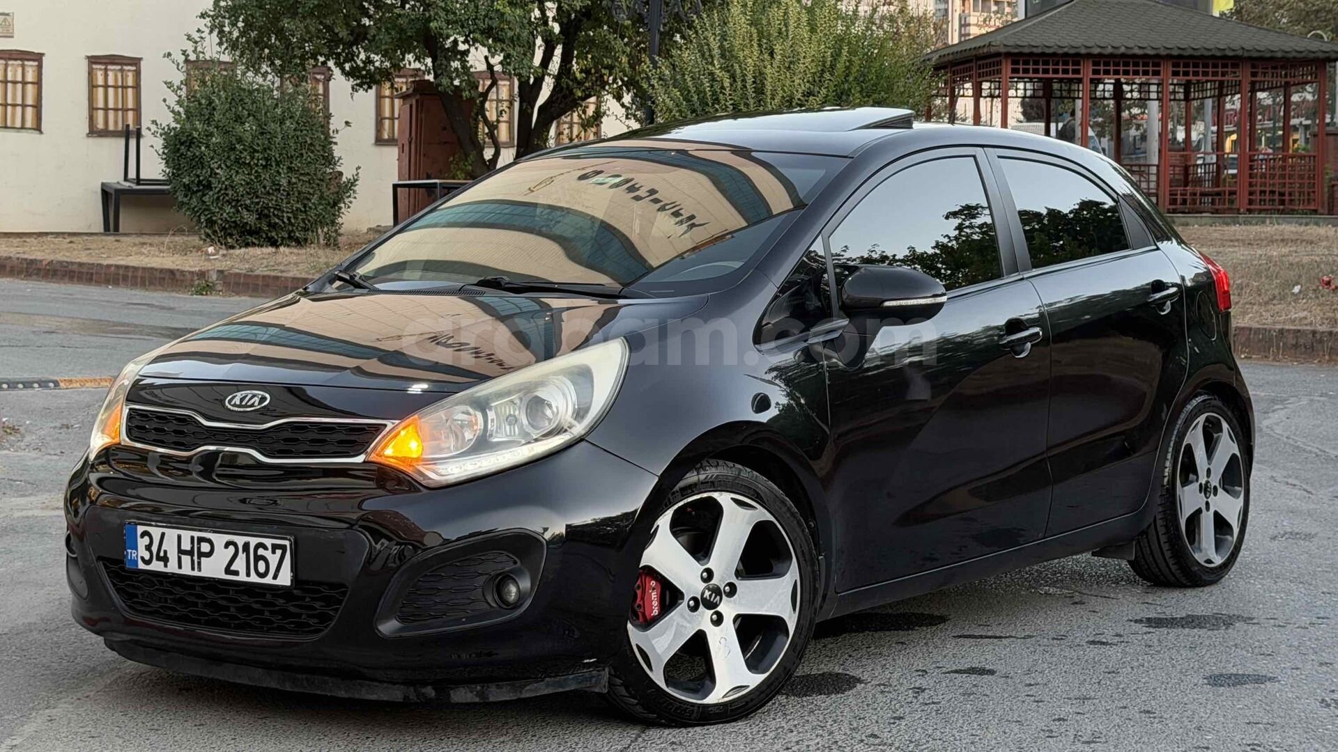 MG MOTORS'2015ÇIKIŞLI/SUNROOF/LEDFAR/CARPLY/DEĞİŞENSİZ/KUSURUSUZ 1