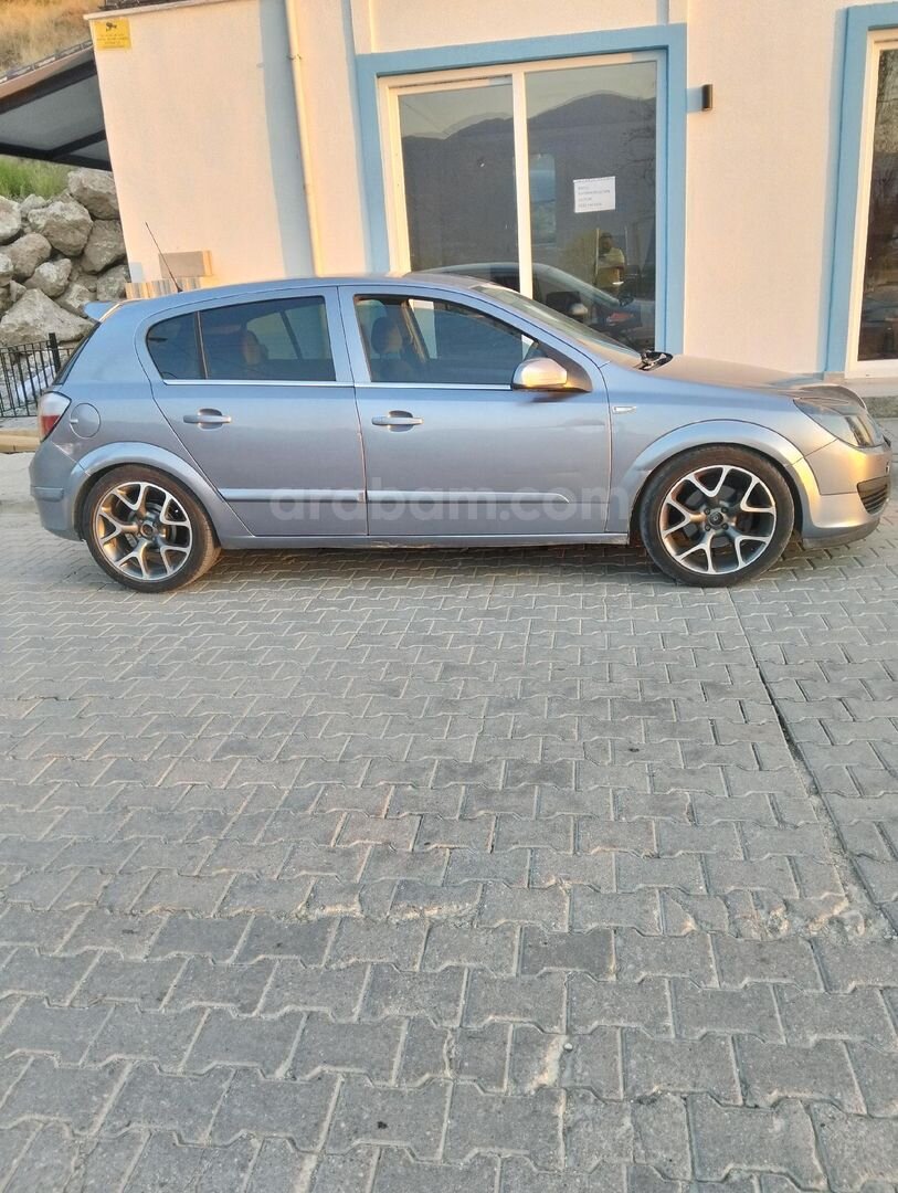 Galeriden Opel Astra 1.6 Enjoy 2004 Model İstanbul 382.000 km Gri (titanyum) 7