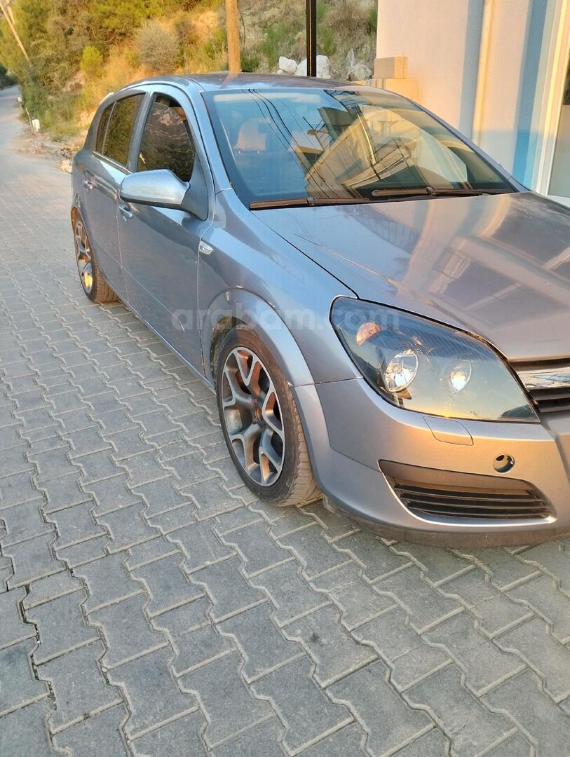 Galeriden Opel Astra 1.6 Enjoy 2004 Model İstanbul 382.000 km Gri (titanyum) 3