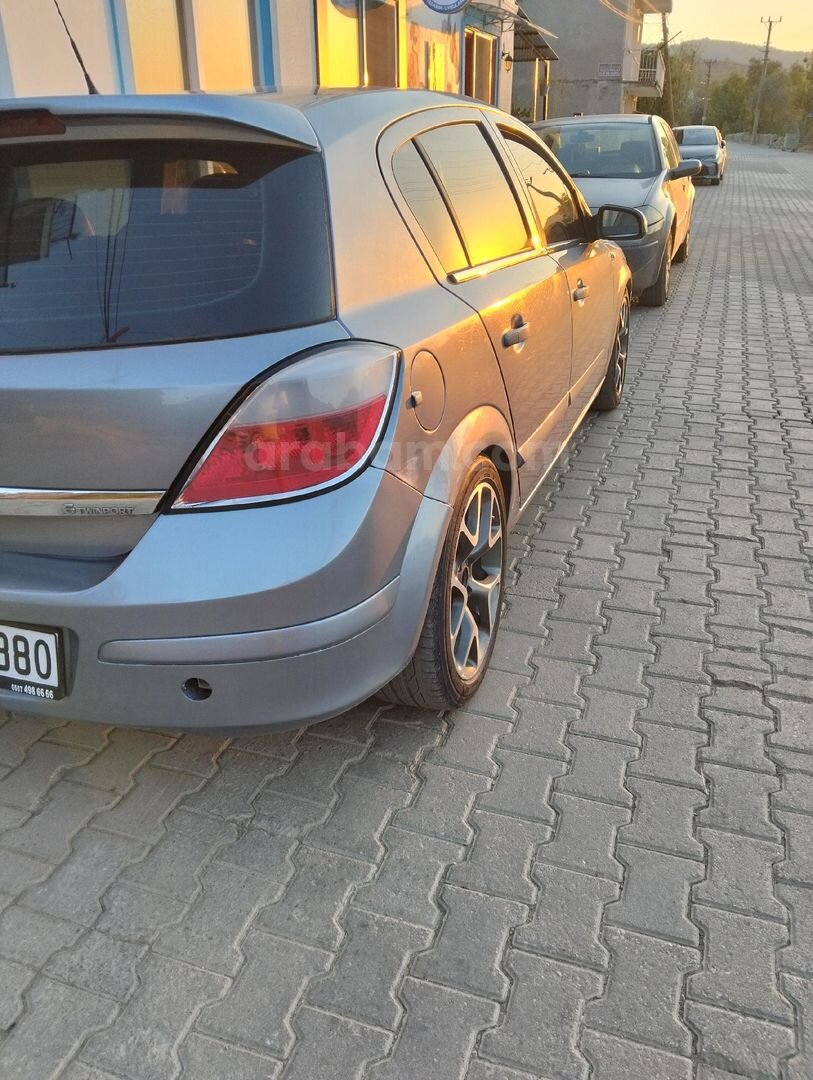 Galeriden Opel Astra 1.6 Enjoy 2004 Model İstanbul 382.000 km Gri (titanyum) 4