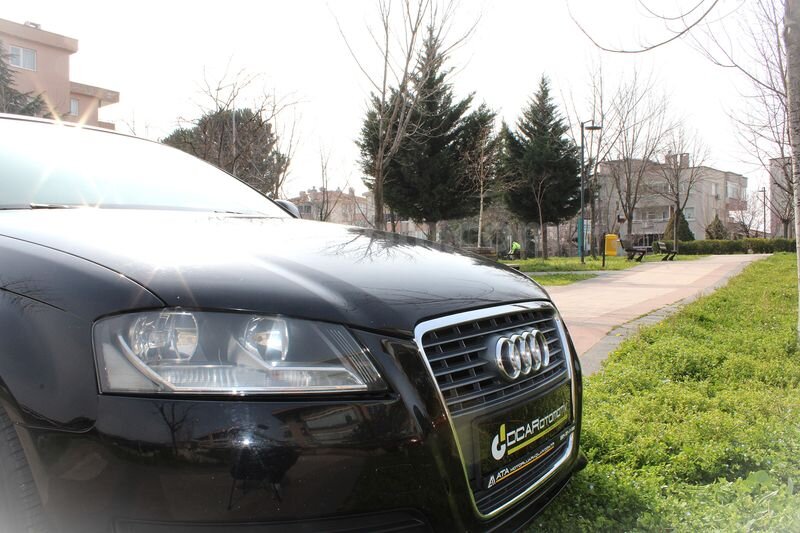 Galeriden Audi A3 Sportback 1.6 Attraction 2010 Model Bursa 110.000 km Siyah
