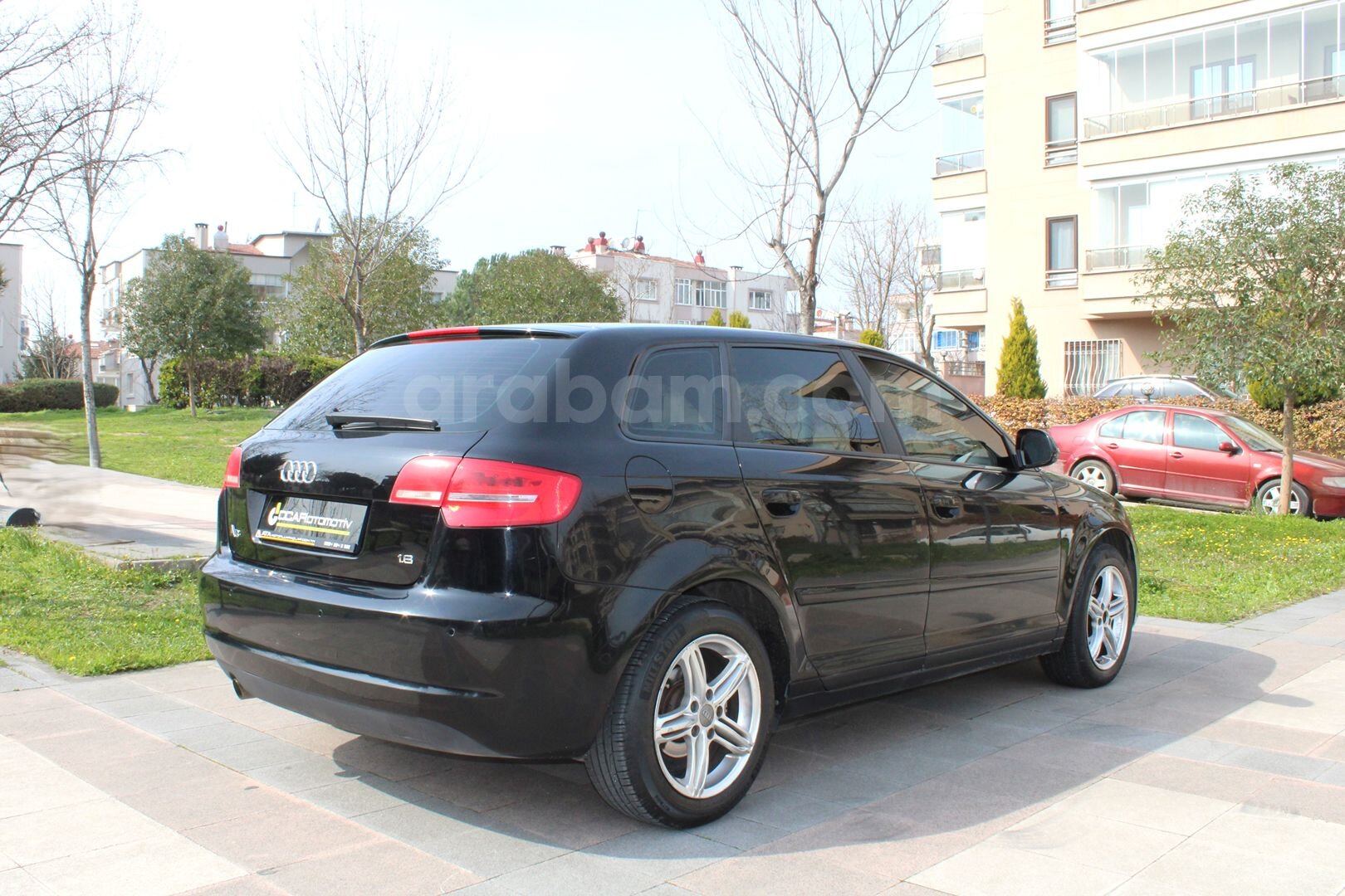 Galeriden Audi A3 Sportback 1.6 Attraction 2010 Model Bursa 110.000 km Siyah 4