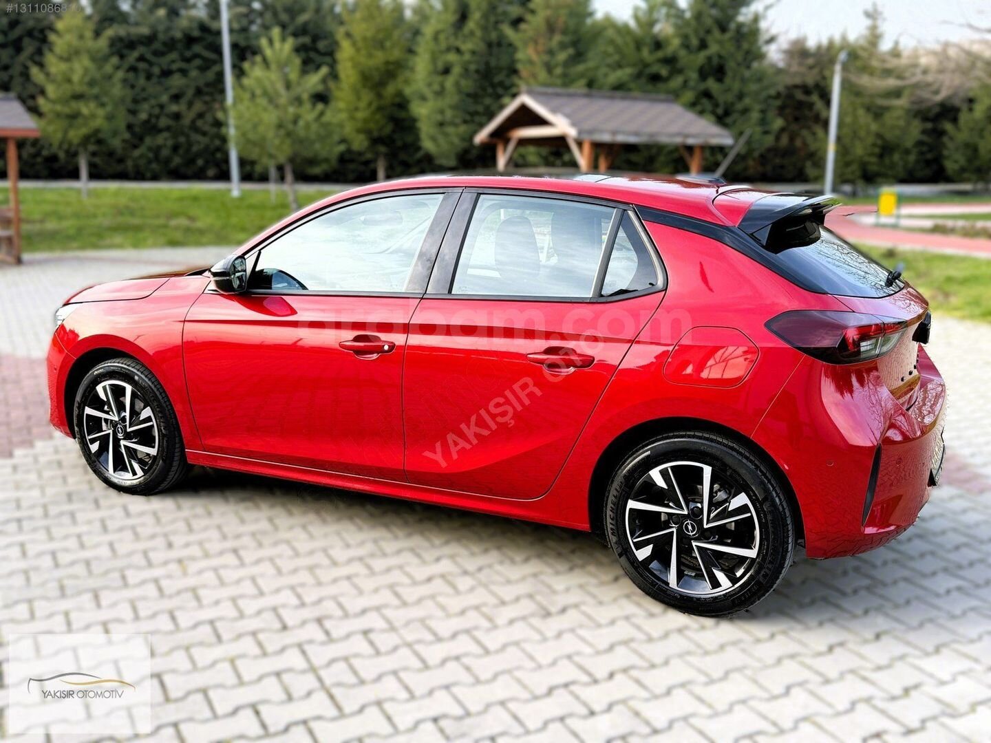 Galeriden Opel Corsa 1.2 T GS 2025 Model Bolu 28.500 km Kırmızı 4