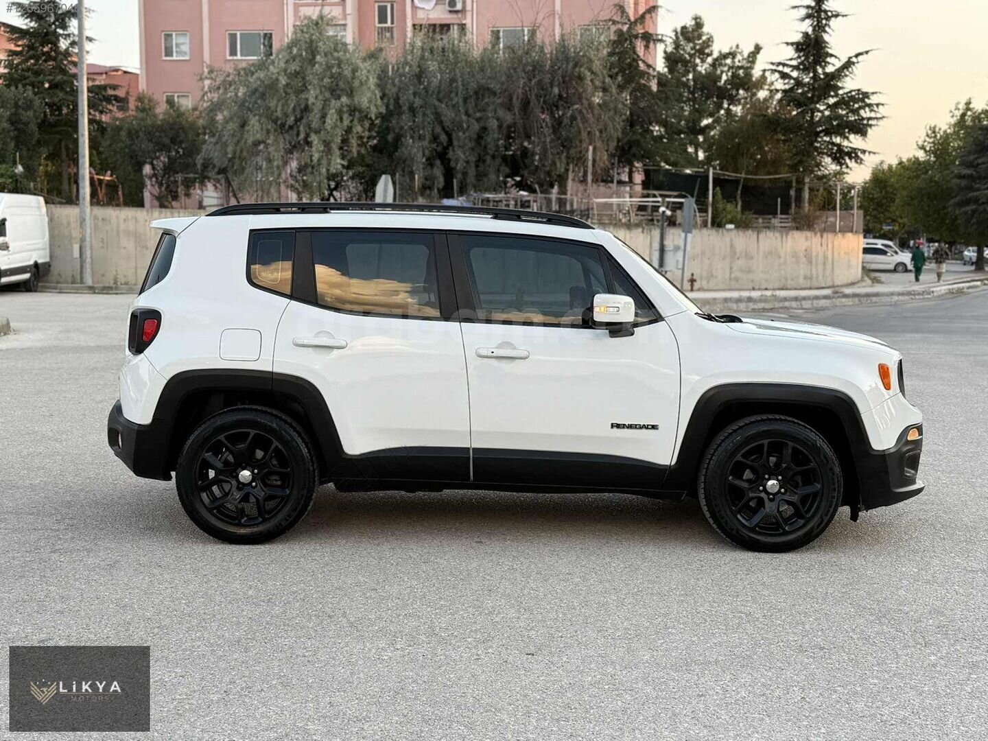 KUSURSUZ JEEP RENEGADE 4