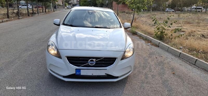 HATASIZ BOYASIZ VOLVO V40 1