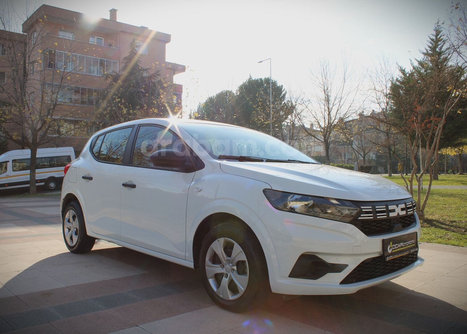 Galeriden Dacia Sandero 1.0 TCe Comfort 2023 Model Bursa 23.000 km Beyaz 3
