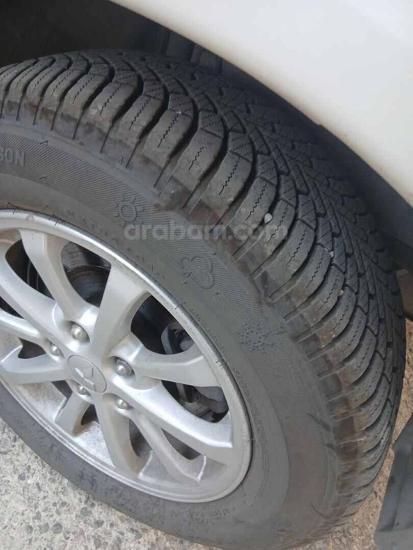 Sahibinden Mitsubishi ASX 1.6 MIVEC Invite 2014 Model 17900 km, üst model otm.araçlarla takas olur.. 2