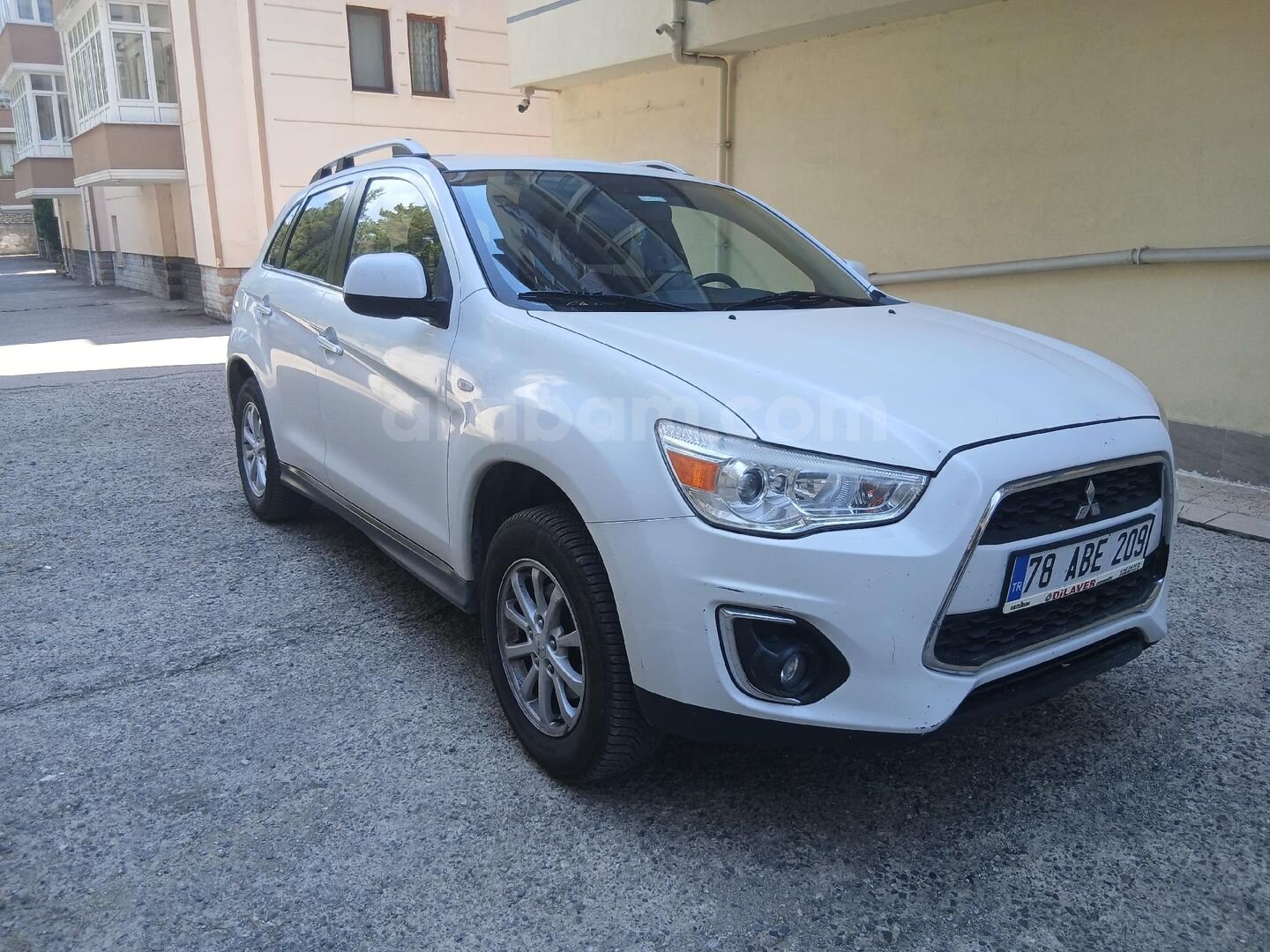 Sahibinden Mitsubishi ASX 1.6 MIVEC Invite 2014 Model 17900 km, üst model otm.araçlarla takas olur.. 4